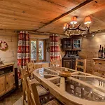 Horská chata Pele - Alpes Agency - - Sleeps 11 *
