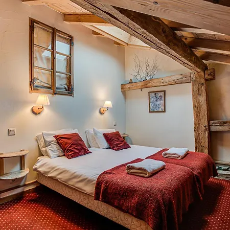 Pele - Alpes Agency - - Sleeps 11