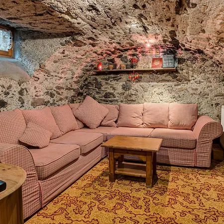 Pele - Alpes Agency - - Sleeps 11 Horská chata *